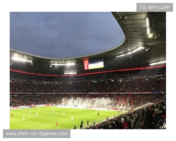 穆西亚拉一条龙过人,拜仁球迷起立致敬