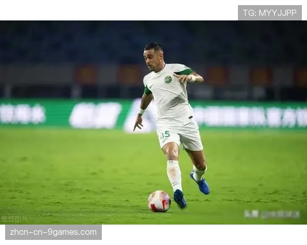 浙江队1-0领先梅州,莱昂纳多助攻弗兰克破门 浙江队1-0领先梅州,莱昂纳多助攻弗兰克破门